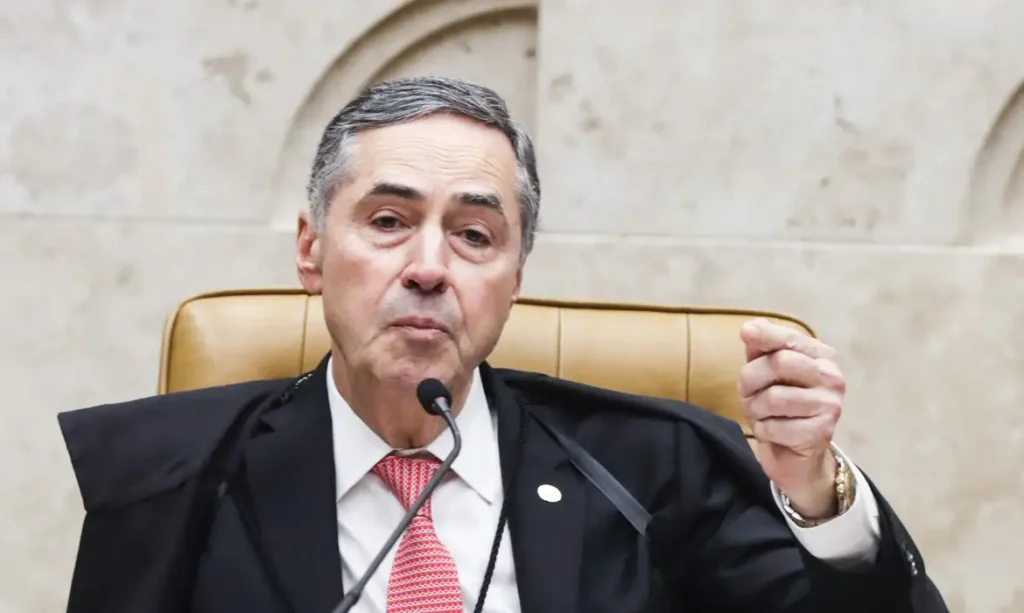 Barroso pede retomada do julgamento sobre descriminalização do aborto 