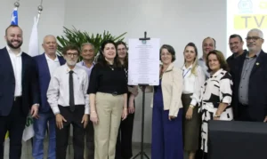 Mineiros, em Goiás, ganha canal público com inauguração da TV Unifimes