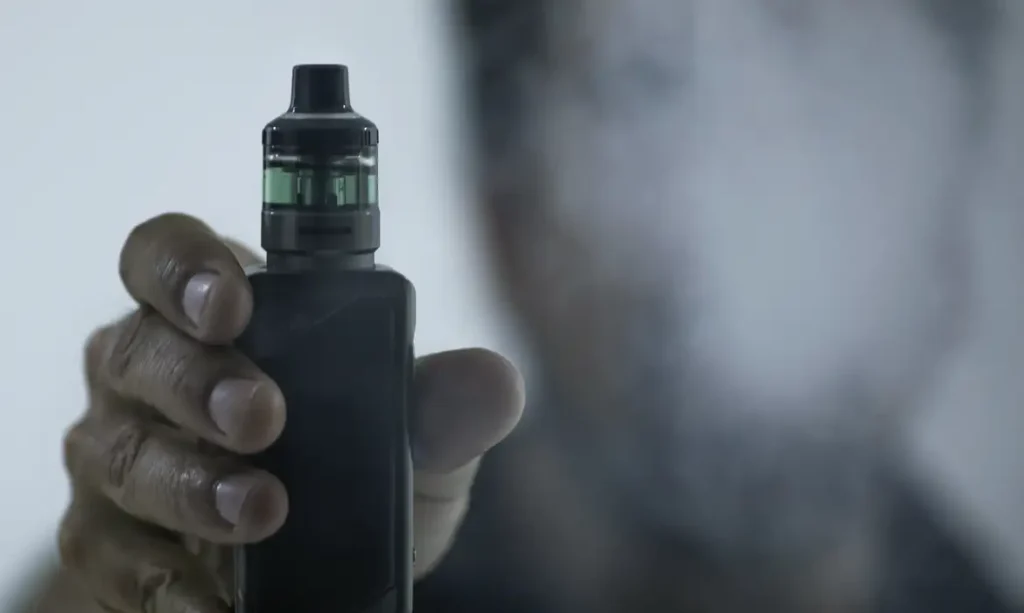 Dia Mundial sem Tabaco: novas tecnologias camuflam vapes e são desafio