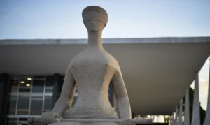 STF tem placar de 2 votos a 0 contra mudanças na Lei da Ficha Limpa
