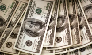 Dólar sobe para R$ 5,18 e atinge maior valor desde fim de março
