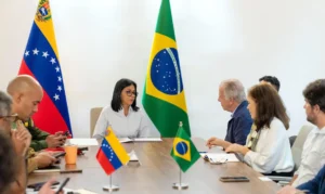 “Ajuda brasileira não será episódica”, diz Múcio em visita à Venezuela