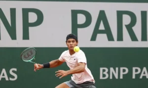 Roland Garros: Luis Guto Miguel bate compatriota e vai à final juvenil