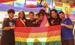 Orgulho LGBT: pessoas trans celebram projeto de inclusão pelo futebol