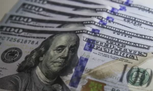 Dólar cai para R$ 5,10, após juros serem mantidos nos EUA