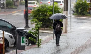 Temporais se interiorizam em Santa Catarina