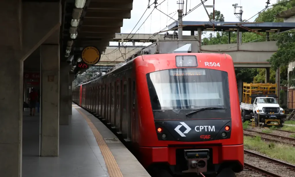 Linhas de trem que retornaram para CPTM funcionam normalmente em SP