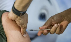 Dia D atualiza vacinação infantil e reforça alerta contra sarampo