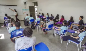 Pé-de-Meia começa a pagar quinta parcela de frequência nesta segunda