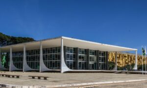 Dino aciona PF após TCU apontar R$ 55,4 milhões em emendas suspeitas